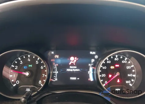 2018 Jeep Compass Altitude Fwd z USA, uszkodzony, nr VIN 3C4NJCBB7JT327485